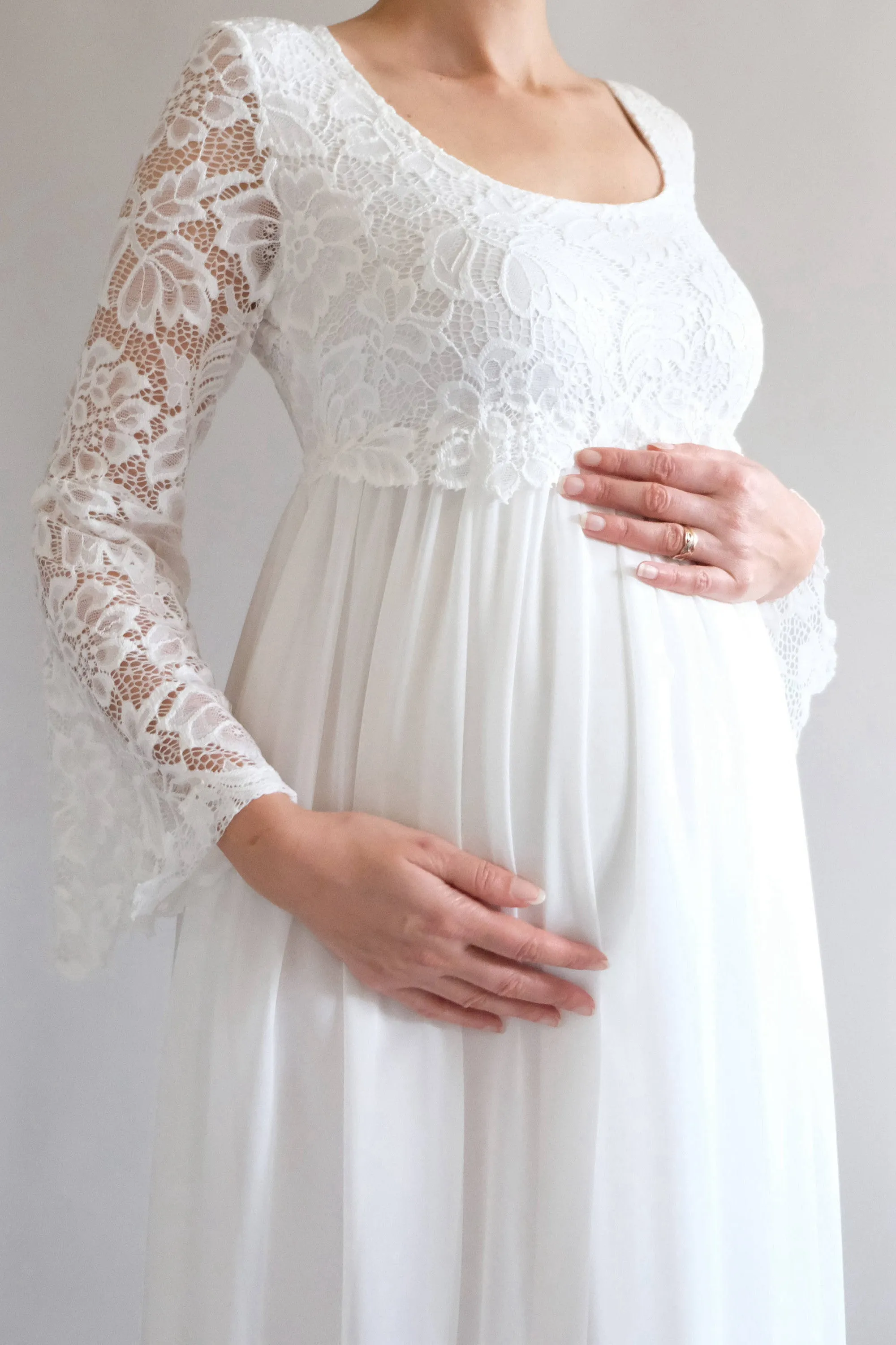 Beach Square Long Sleeve Lace Pleated Maternity Wedding Dress-715522