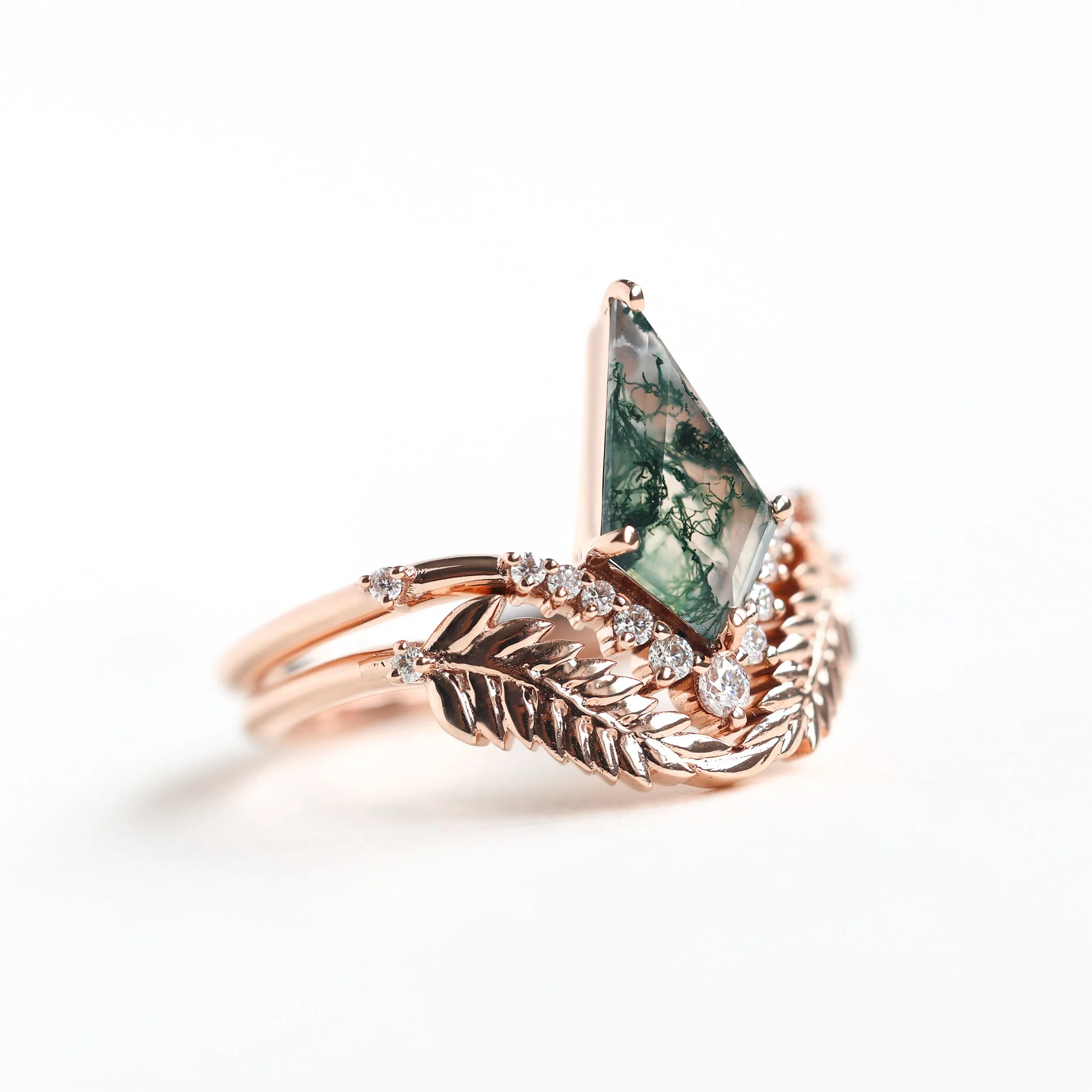 Diamond Kite Moss Agate Ring Set With Leaf Diamond Band