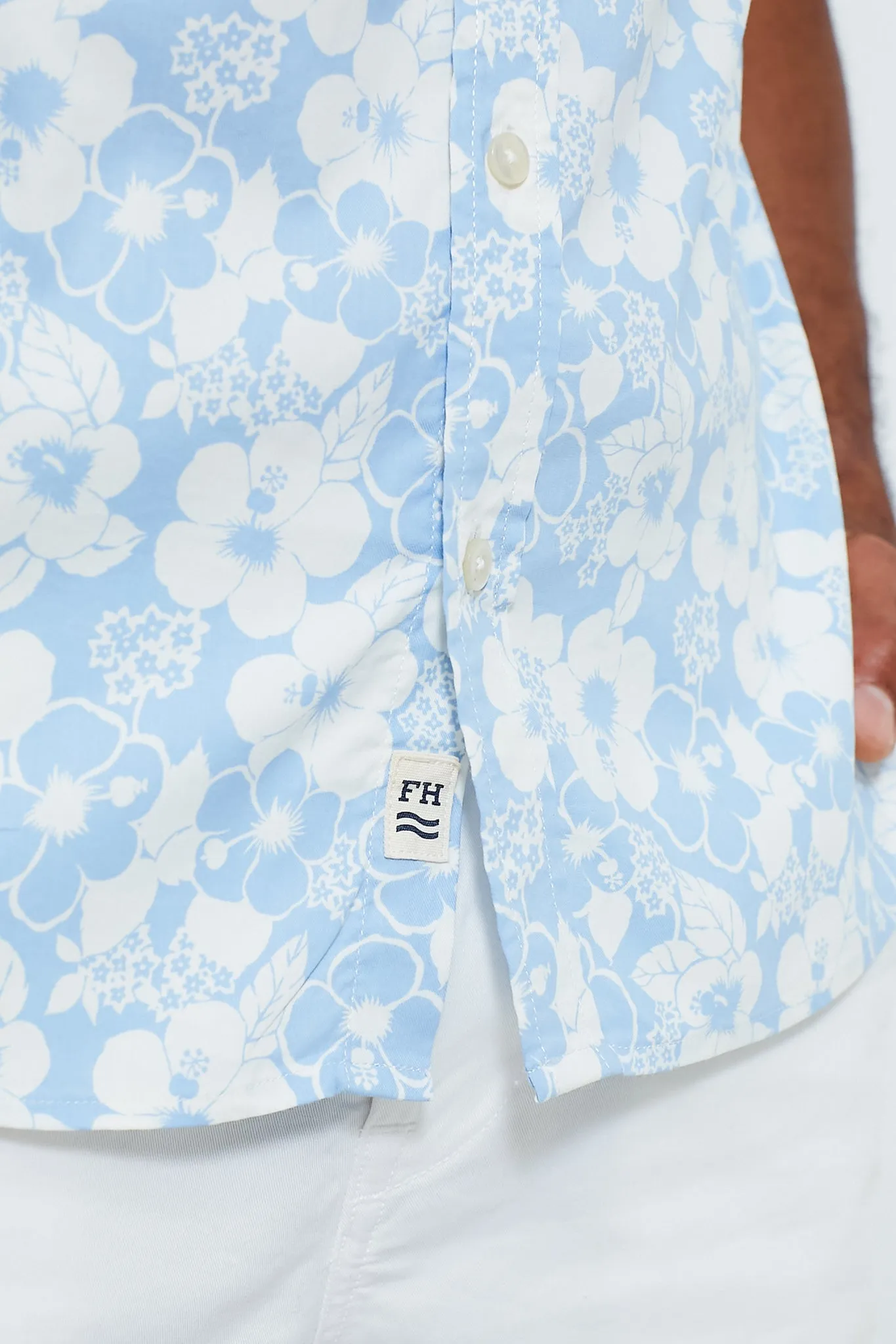 Light Blue Hibiscus Short Sleeve Windward Shirt