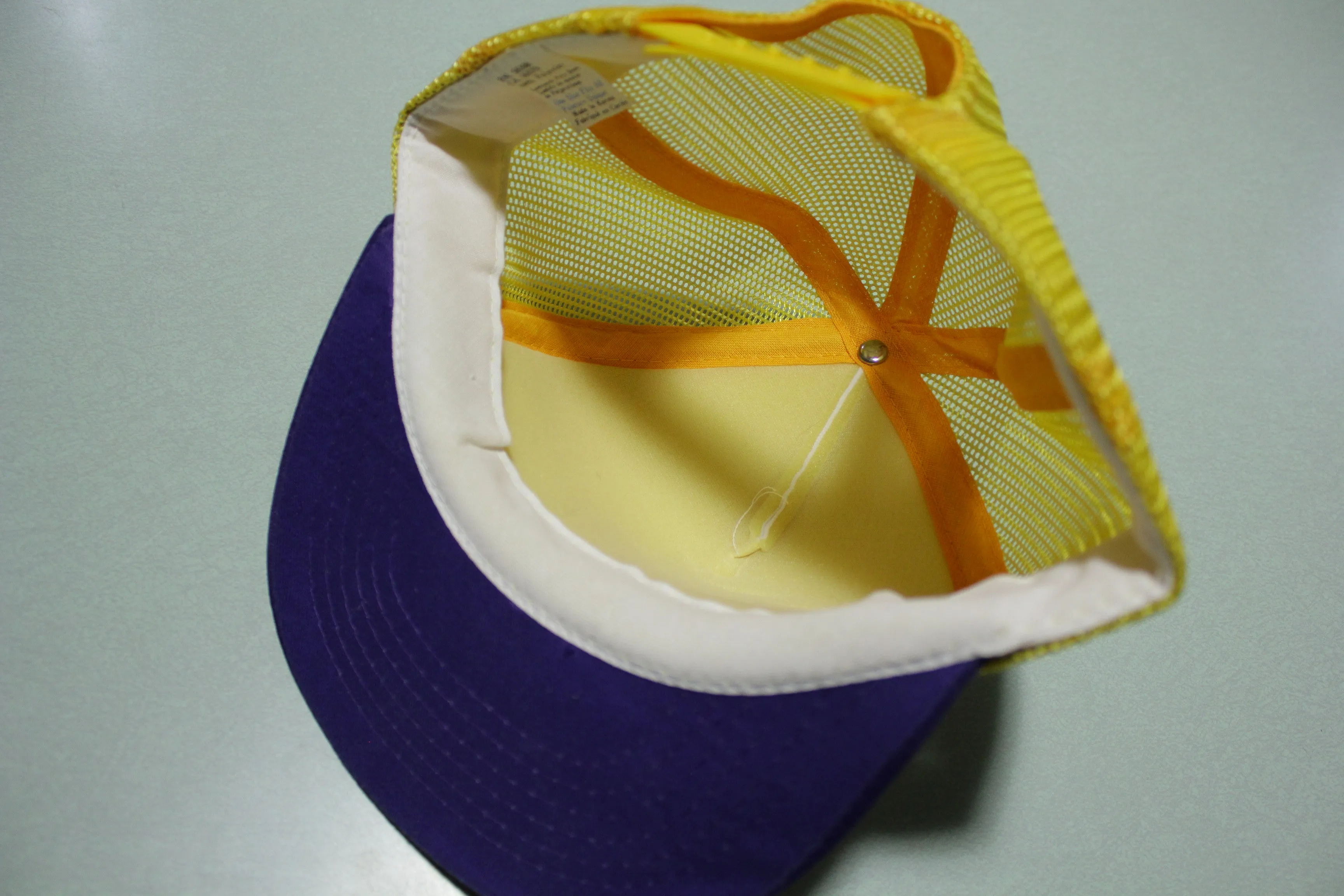 University of Washington Huskies Vintage 80's Adjustable Back Snapback Hat