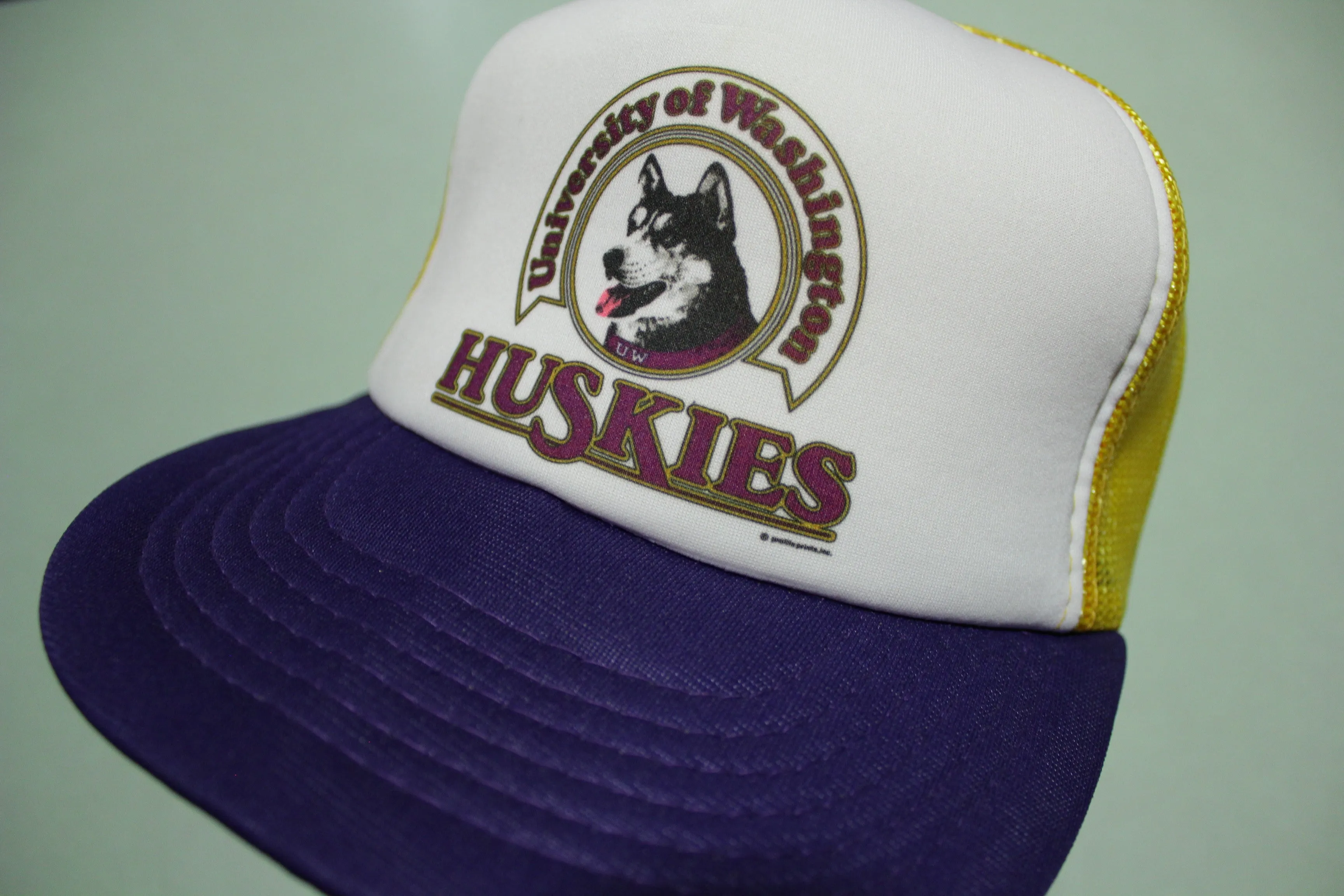 University of Washington Huskies Vintage 80's Adjustable Back Snapback Hat